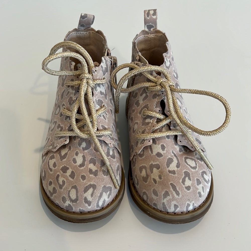 Baby GAP booties size 7